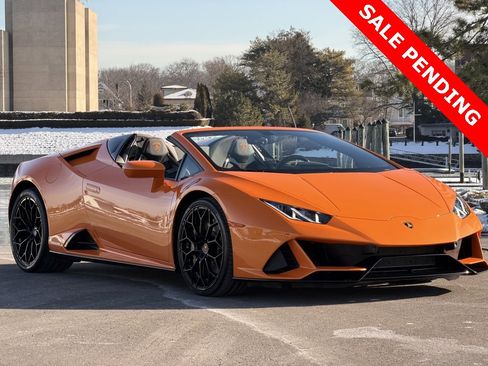 Used 2024 Lamborghini Huracan EVO image 7