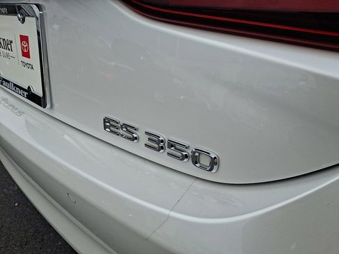 Used 2024 Lexus ES 350 Ultra Luxury image 32