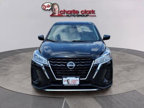 Certified 2024 Nissan Kicks S image 8