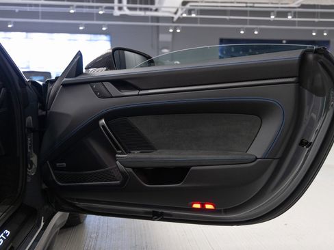 Used 2025 Porsche 911 GT3 image 40