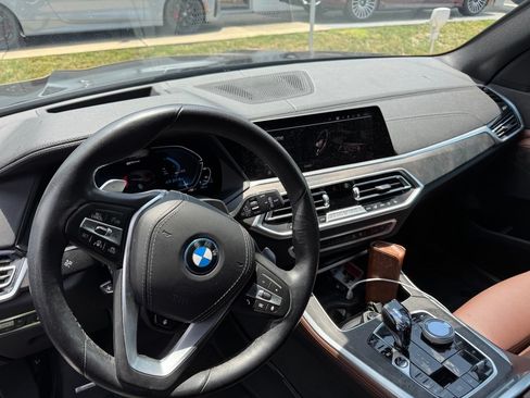 Used 2023 BMW X5 xDrive45e w/ Executive Package AWD/4WD image 9