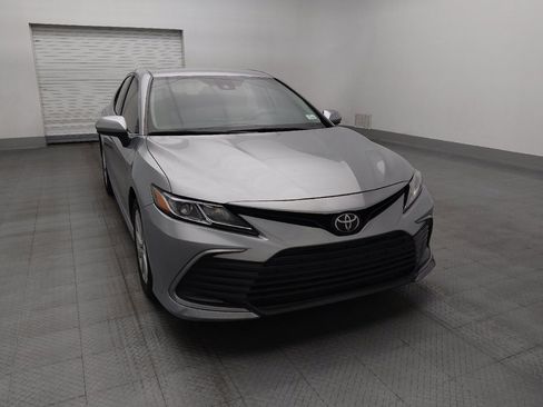 Used 2022 Toyota Camry LE FWD image 14