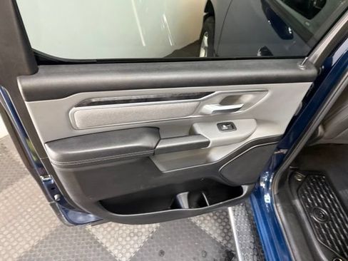 Used 2019 RAM 1500 Big Horn AWD/4WD image 30