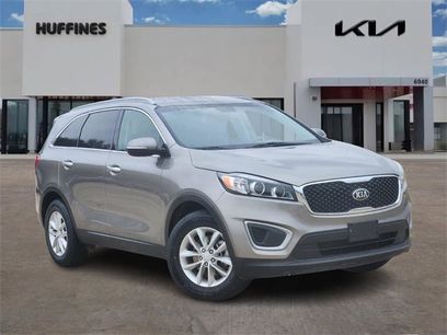 Used 2016 Kia Sorento LX w/ LX Convenience Package