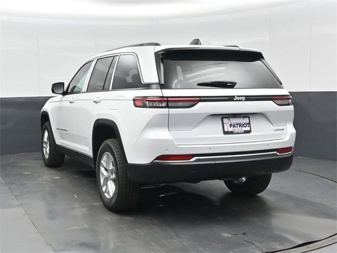 New 2025 Jeep Grand Cherokee Laredo X image 10