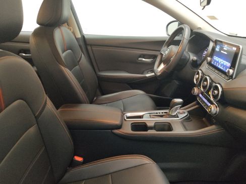 Used 2023 Nissan Sentra SR w/ SR Premium Package FWD image 21