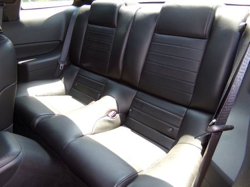 Used 2007 Ford Mustang Shelby GT500 RWD image 19