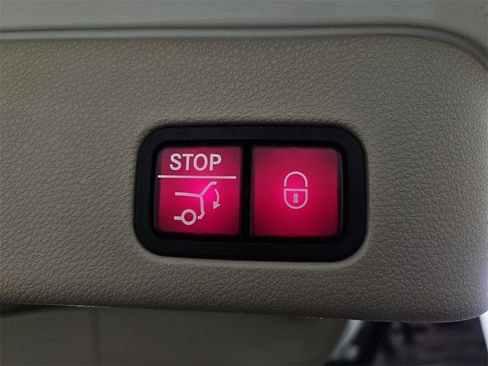 Used 2013 Mercedes-Benz ML 350 2WD image 32