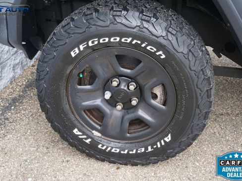 Used 2018 Jeep Wrangler Sport AWD/4WD image 14