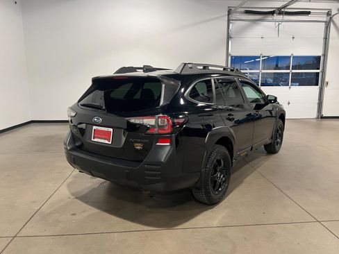 Used 2022 Subaru Outback Wilderness w/ Wilderness Package image 3