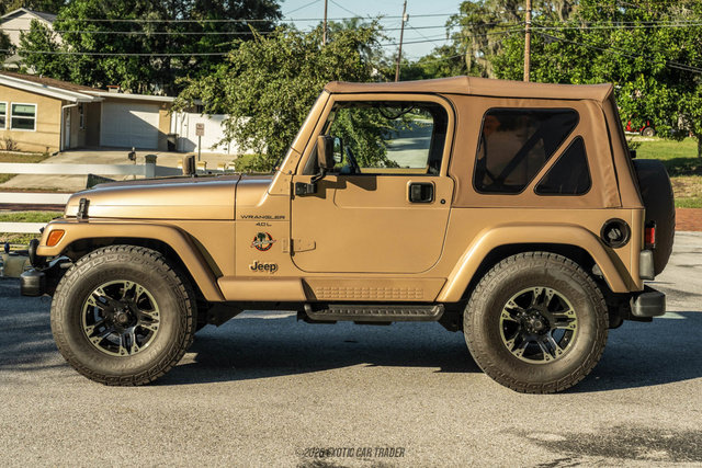 Used 1999 Jeep Wrangler Sahara AWD/4WD image 2