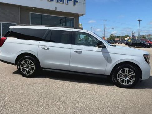 Certified 2025 Ford Expedition Max Active AWD/4WD image 2