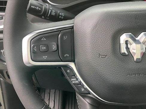 New 2026 RAM 1500 4x4 Crew Cab image 28