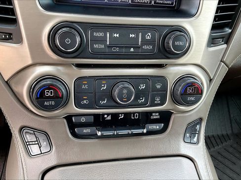 Used 2018 GMC Yukon Denali w/ Open Road Package RWD image 33