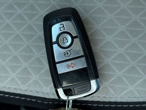 Certified 2025 Ford Escape Active image 35