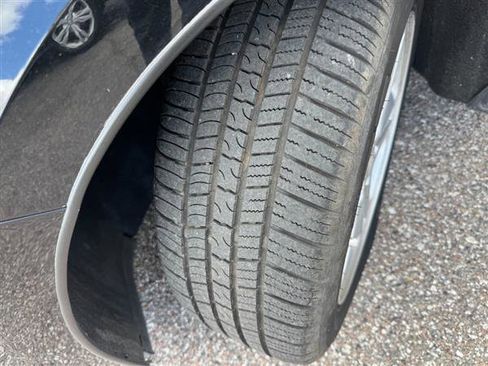 Used 2018 Chevrolet Cruze LT w/ Convenience Package image 19