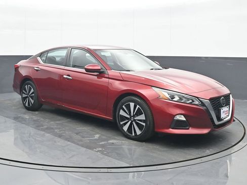 Used 2022 Nissan Altima 2.5 SV image 9