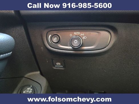 Used 2023 GMC Terrain SLE w/ Driver Convenience Package image 20