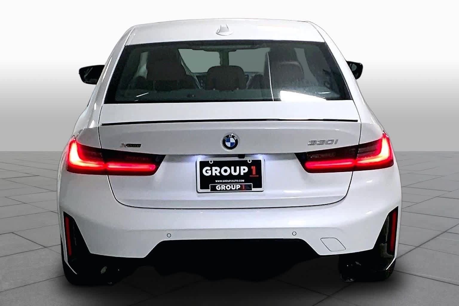 New 2026 BMW 330i xDrive Sedan w/ M Sport Package AWD/4WD image 4