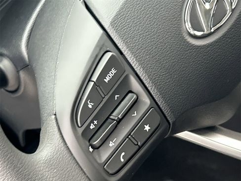 New 2026 Hyundai Venue SE image 22