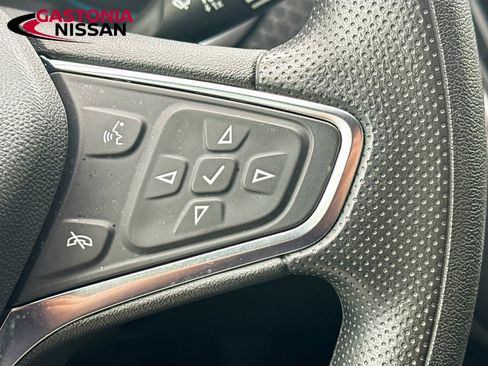 Used 2025 Chevrolet Malibu LT FWD image 13