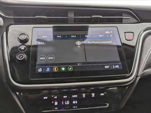 Used 2023 Chevrolet Bolt EUV LT FWD image 27