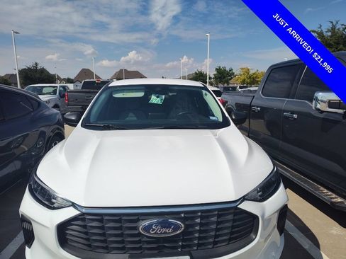 Used 2023 Ford Escape Active FWD image 1