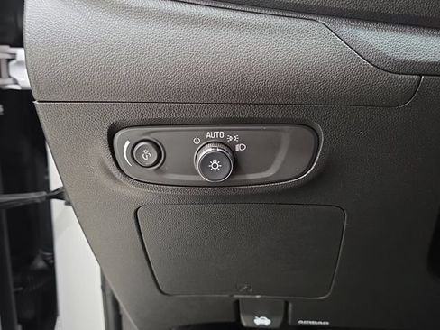 Used 2024 Buick Encore GX Preferred FWD image 23