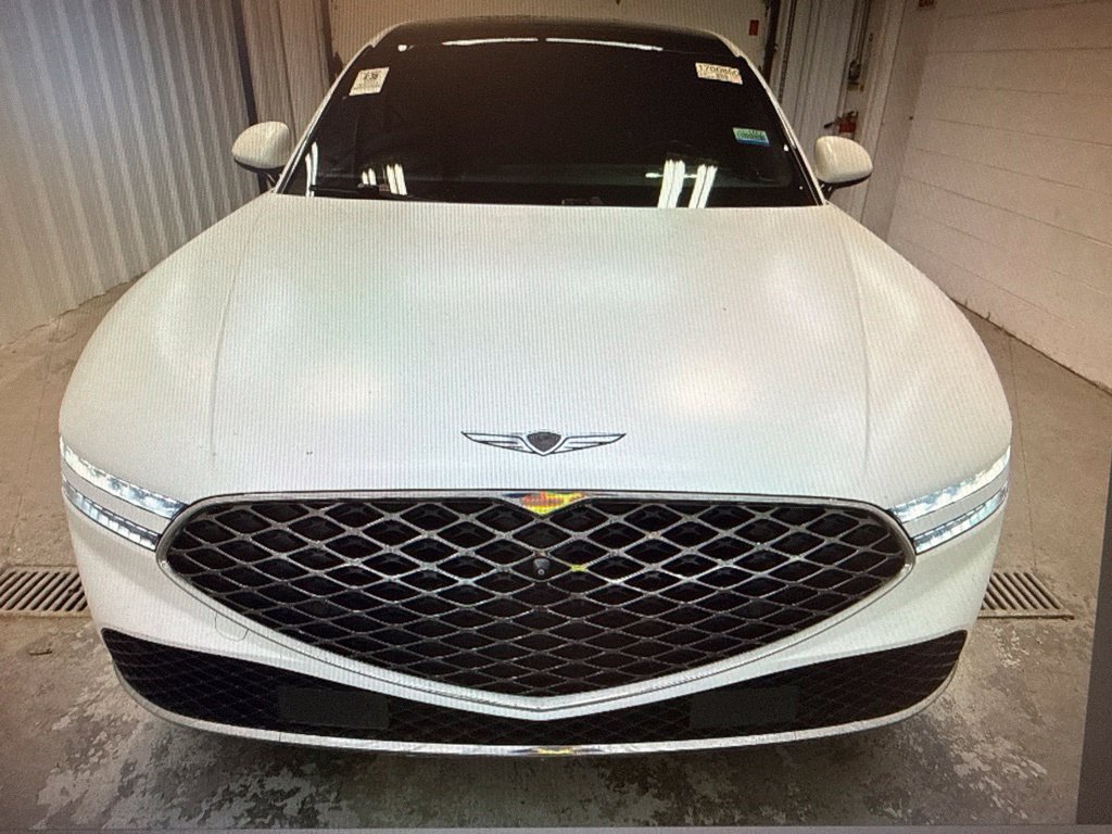 Used 2023 Genesis G90 3.5T AWD/4WD image 2