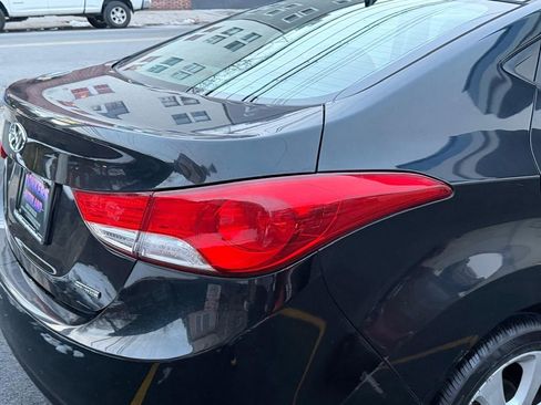 Used 2011 Hyundai Elantra Limited image 16