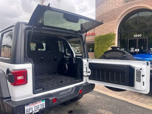 Used 2020 Jeep Wrangler Unlimited Sport S image 14
