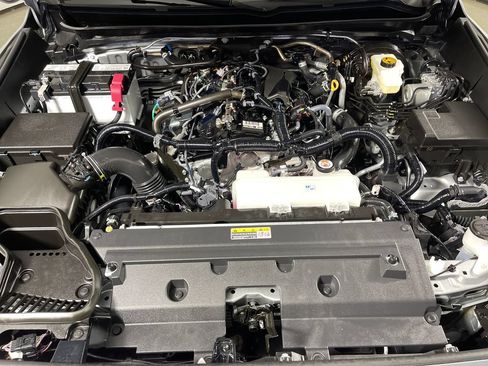 Certified 2025 Toyota Tacoma SR5 RWD image 9