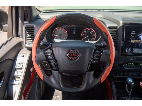 Used 2023 Nissan Frontier PRO-4X w/ Pro Convenience Package AWD/4WD image 21