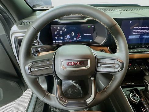 New 2026 GMC Canyon AT4 image 10