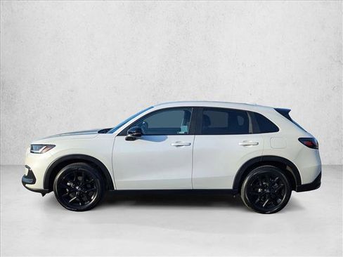 Used 2023 Honda HR-V Sport image 9