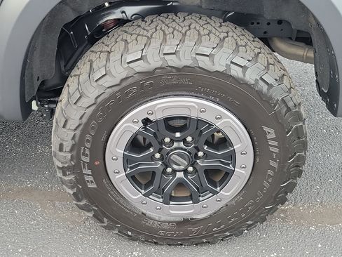 Used 2025 Ford Ranger Raptor AWD/4WD image 8