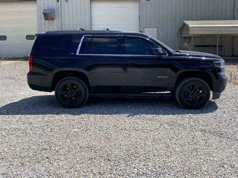 Used 2019 Chevrolet Tahoe LT w/ LT Midnight Edition AWD/4WD image 2