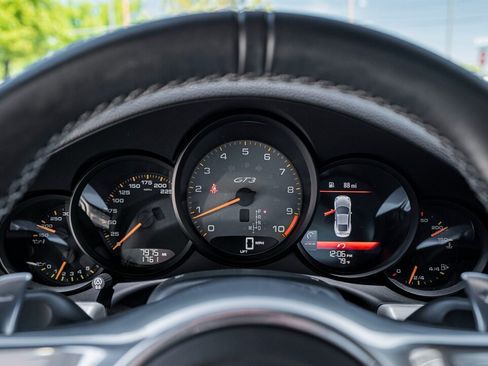 Used 2014 Porsche 911 GT3 RWD image 34