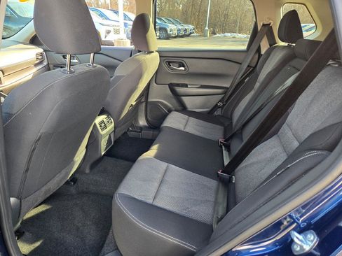Used 2025 Nissan Rogue SV image 16