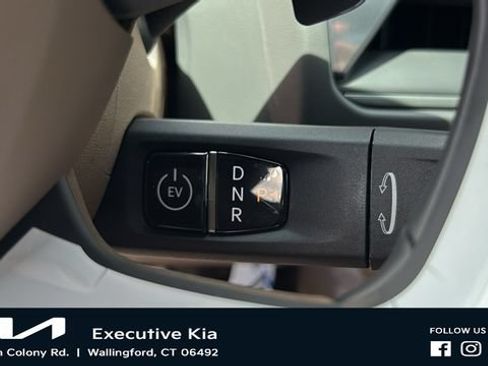 New 2026 Kia EV9 GT-Line AWD/4WD image 18