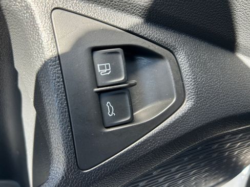 Certified 2023 Volkswagen Jetta S FWD image 32