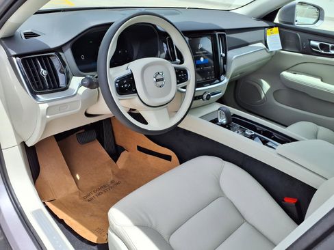 New 2026 Volvo V60 B5 Cross Country Plus w/ Protection Package Premier AWD/4WD image 12