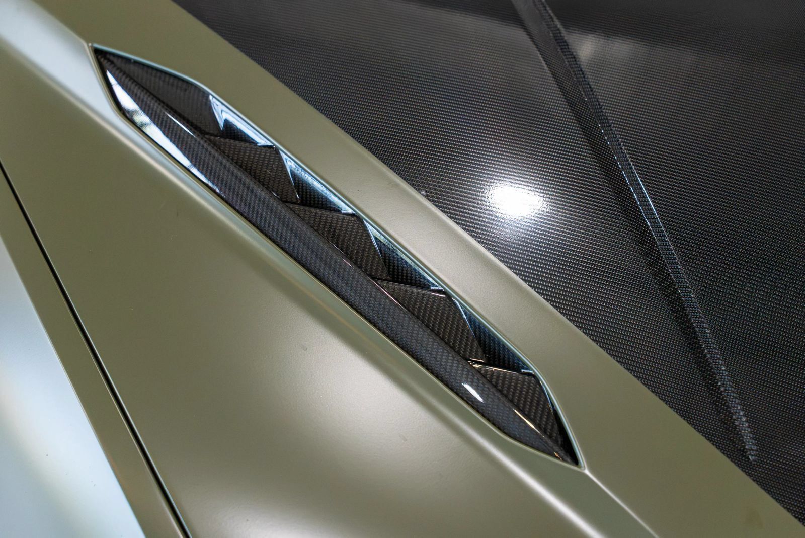 Used 2023 Lamborghini Urus Performante AWD/4WD image 9