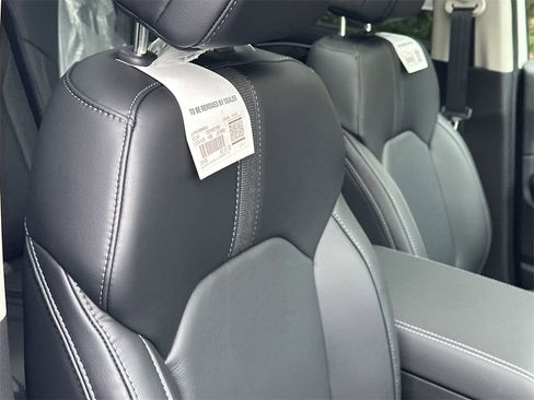 New 2025 Honda Pilot Touring image 10