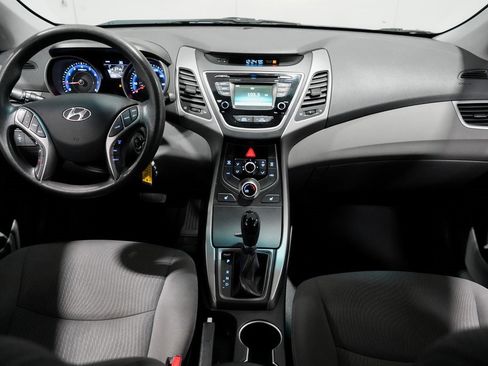 Used 2014 Hyundai Elantra SE w/ Option Group 02 image 17