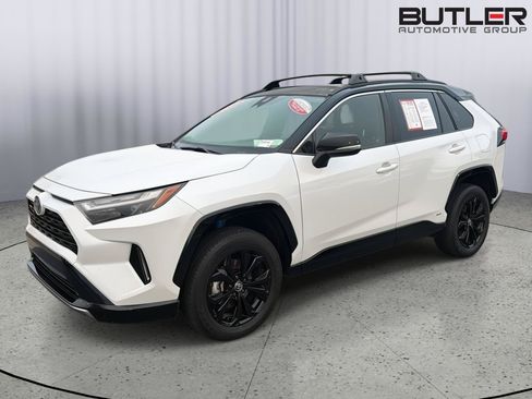 Certified 2023 Toyota RAV4 XSE AWD/4WD image 1