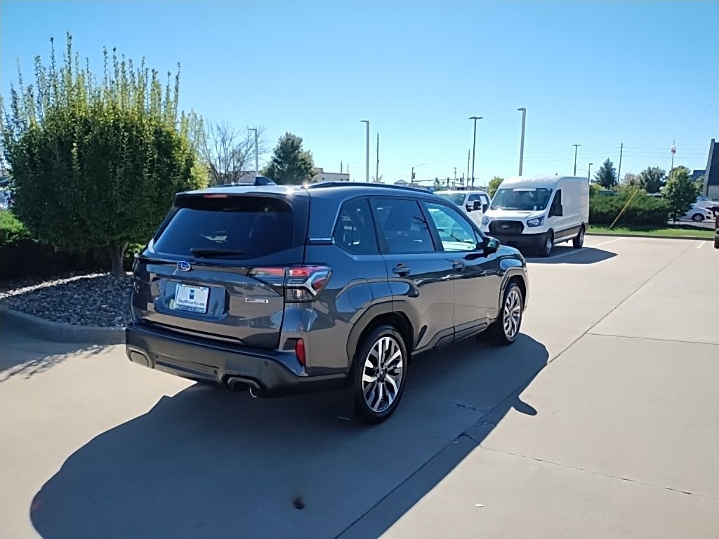 Used 2026 Subaru Forester Touring AWD/4WD image 5