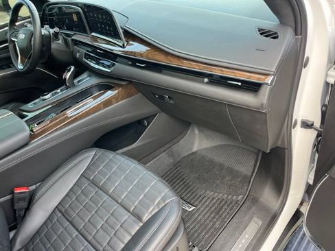 Used 2023 Cadillac Escalade Sport Platinum w/ Heavy-Duty Trailer Package AWD/4WD image 44