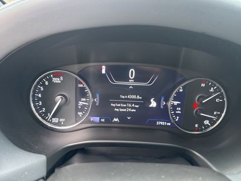 Used 2024 Buick Enclave Premium image 22