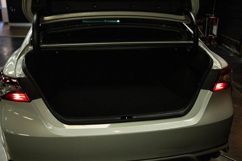 Used 2022 Toyota Camry SE FWD image 7
